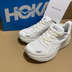 New Women's Hoka One One Clifton 8 NWT